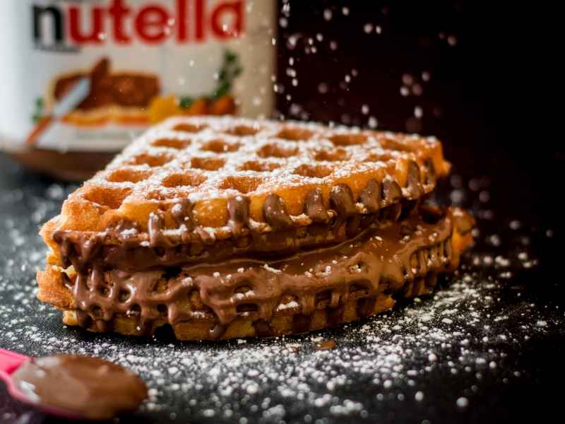 Membuat Waffle yang Cepat dengan Roller Grill Waffle Maker