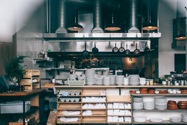 Mengenal Restaurant Equipment dan Fungsinya